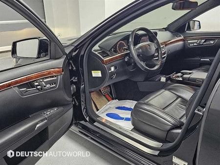Mercedes-Benz S-Class — photo 11
