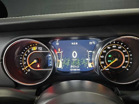Jeep Wrangler — photo 06
