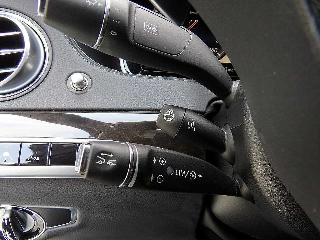 Mercedes-Benz S-Class — photo 13