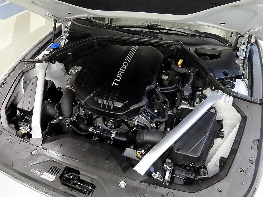 Genesis G70 — photo 19