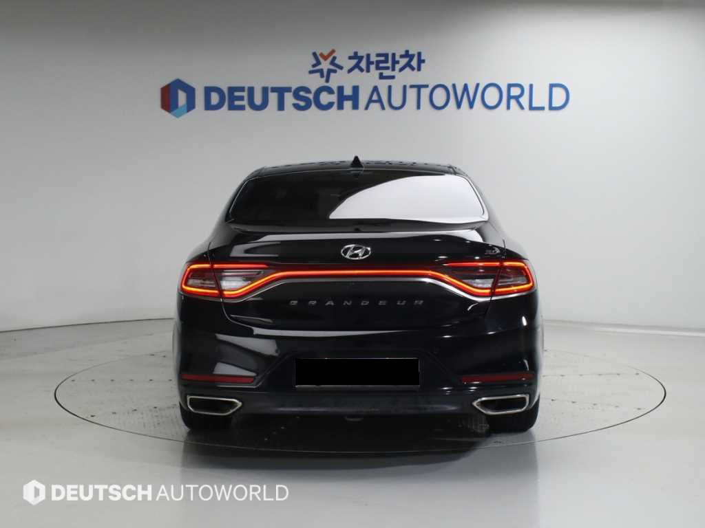 Hyundai Grandeur — photo 04