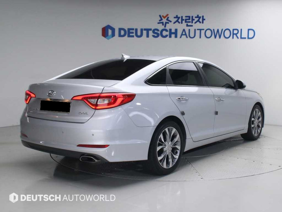 Hyundai Sonata — photo 02