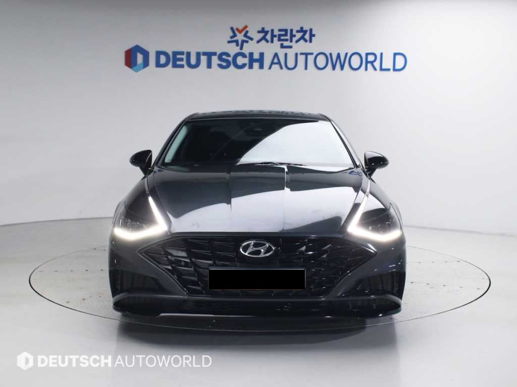 Hyundai Sonata — photo 03