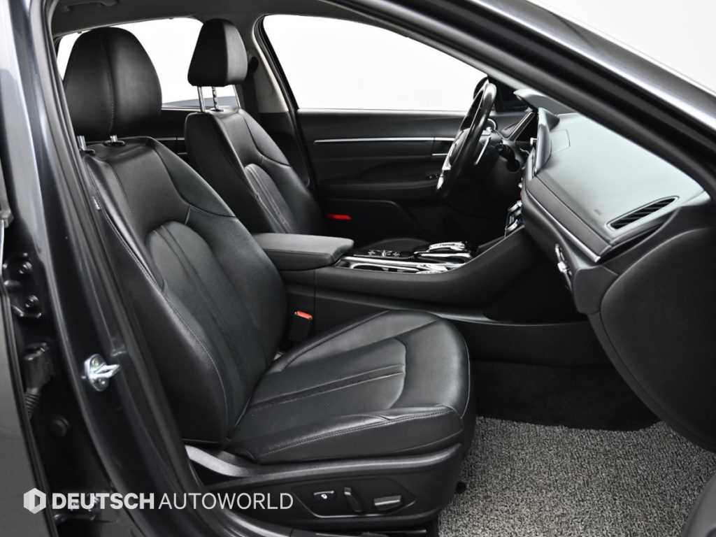 Hyundai Sonata — photo 10