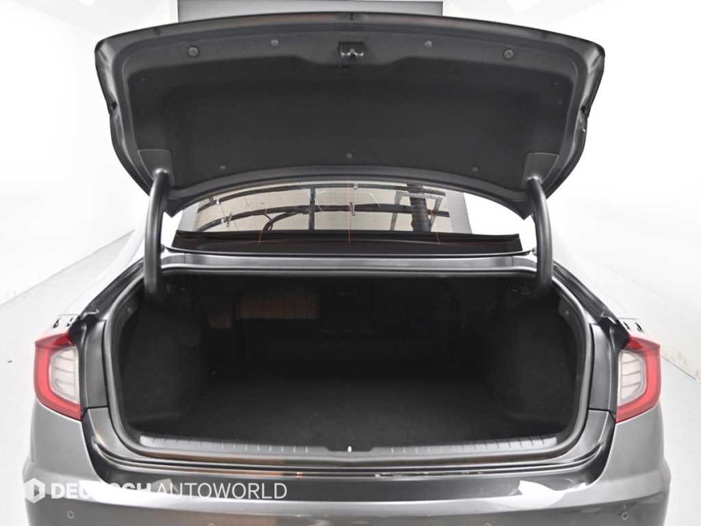 Hyundai Sonata — photo 19