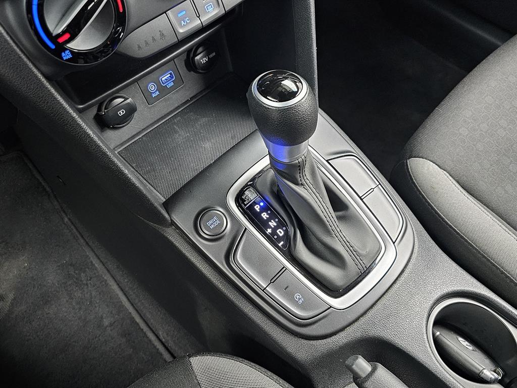 Hyundai Kona — photo 08
