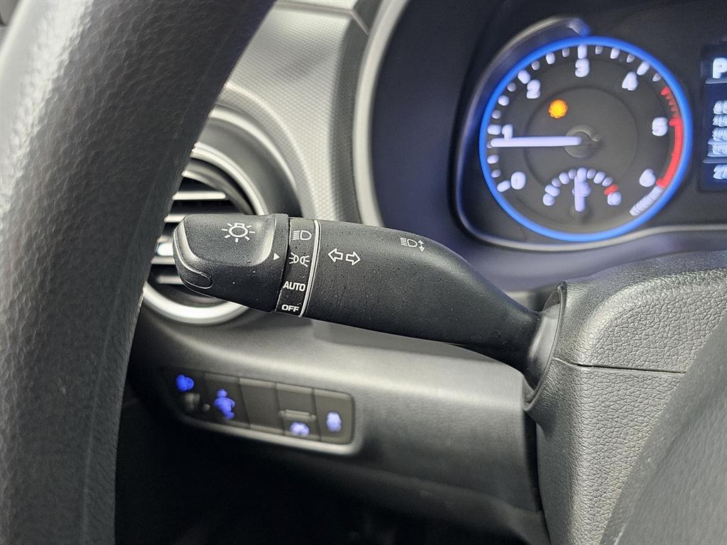 Hyundai Kona — photo 17