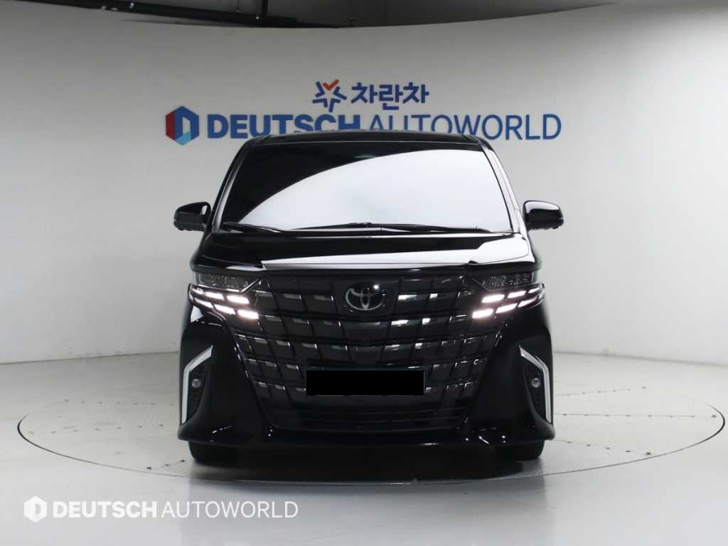 Toyota Alphard — photo 03