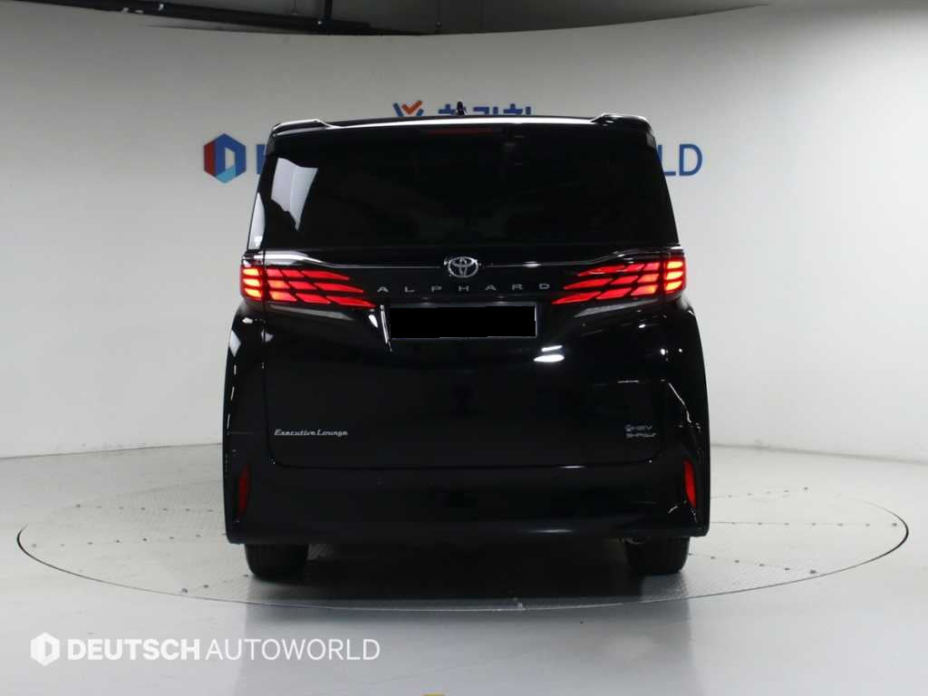 Toyota Alphard — photo 04