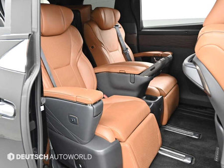 Toyota Alphard — photo 12