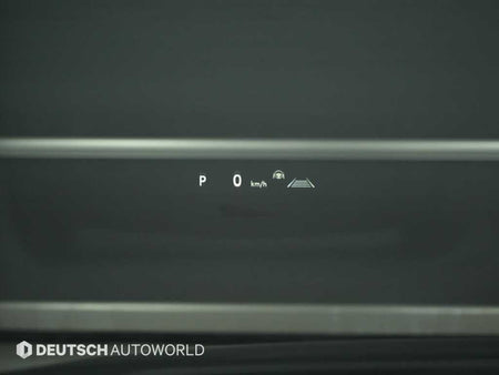 Toyota Alphard — photo 14