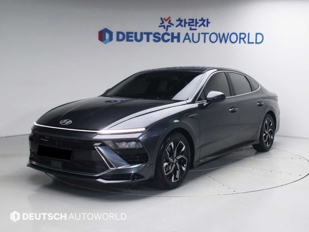 Hyundai Sonata — photo 01