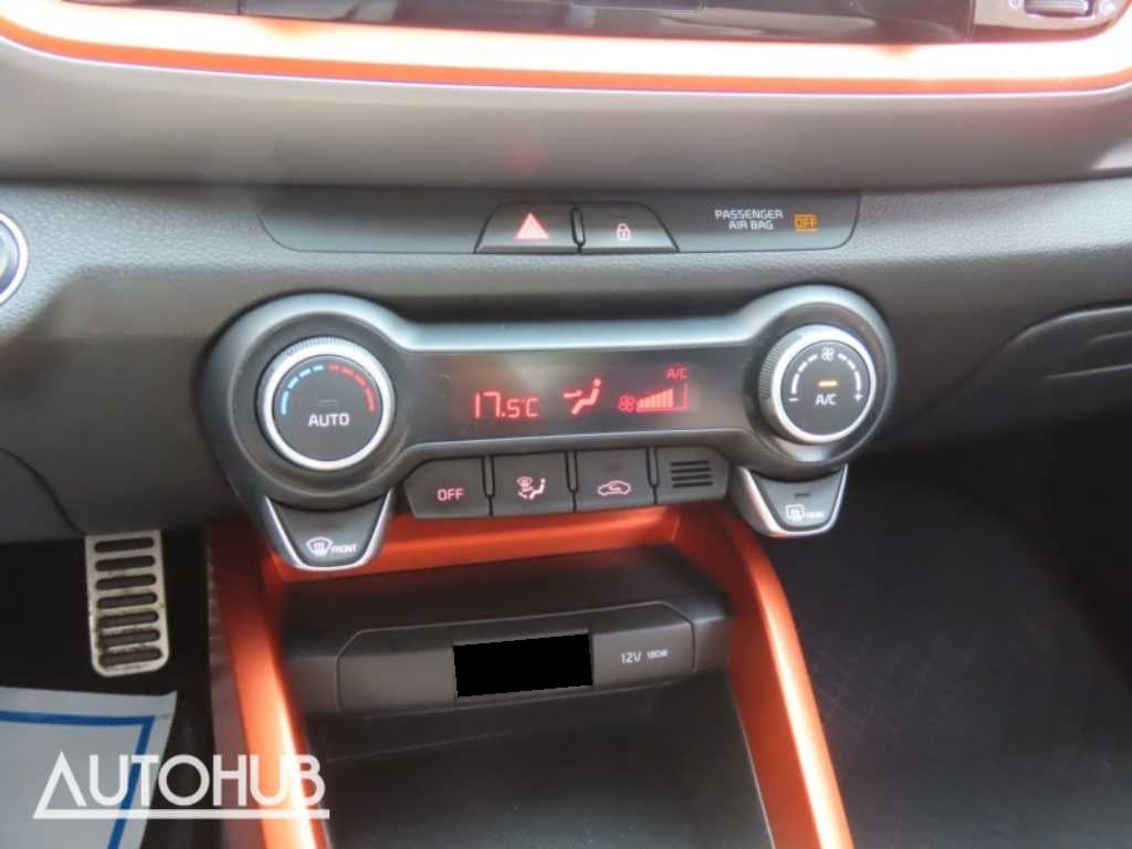 Kia Stonic — photo 07