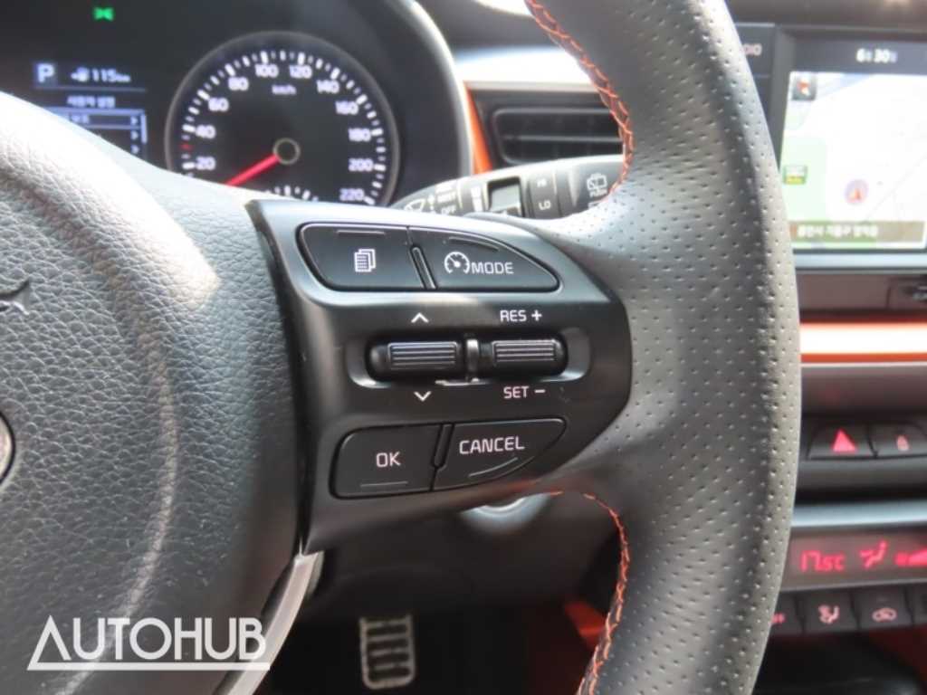 Kia Stonic — photo 11