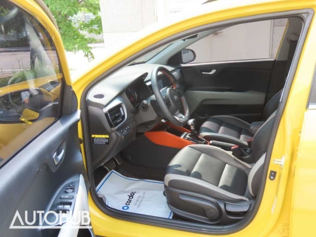 Kia Stonic — photo 13