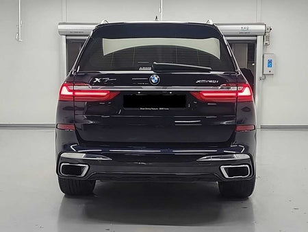 BMW X7 — photo 04