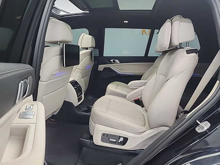 BMW X7 — photo 13