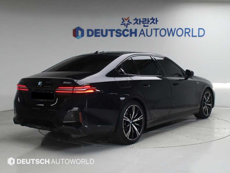 BMW 5-Series — photo 02