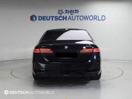 BMW 5-Series — photo 04