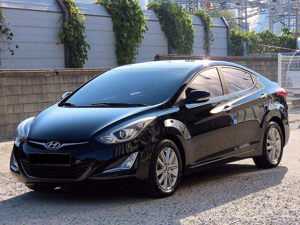 Hyundai Avante — photo 02