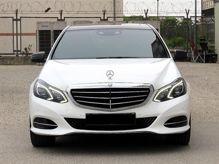 Mercedes-Benz E-Class — photo 01