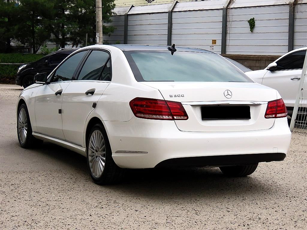 Mercedes-Benz E-Class — photo 03