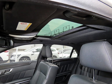 Mercedes-Benz E-Class — photo 17
