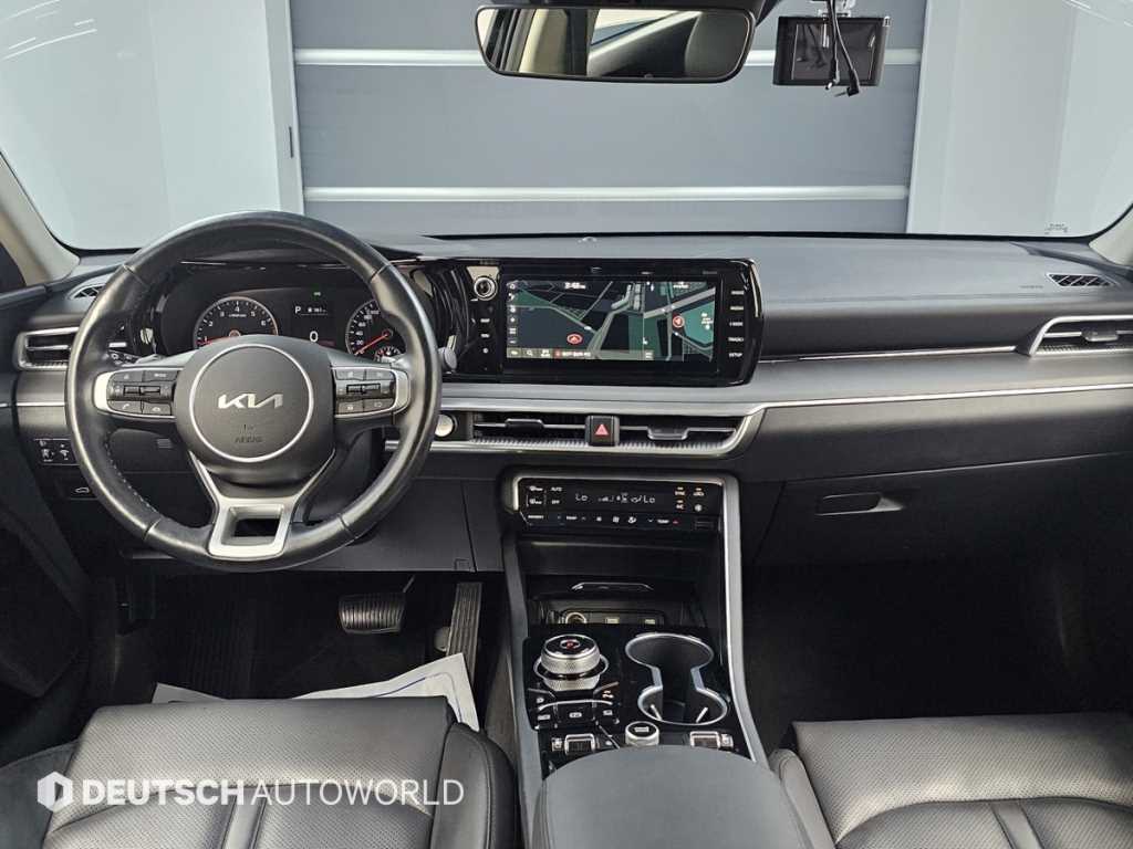 Kia K5 — photo 07