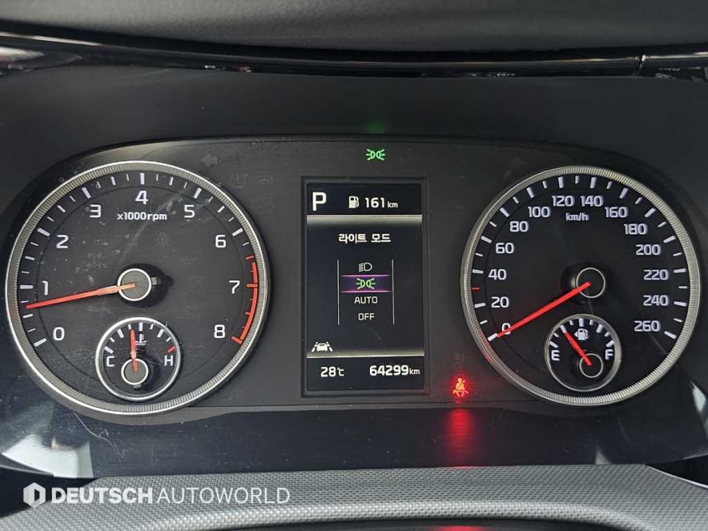 Kia K5 — photo 08