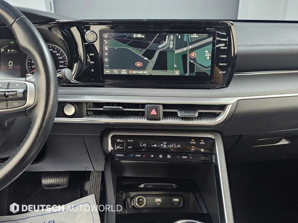 Kia K5 — photo 14