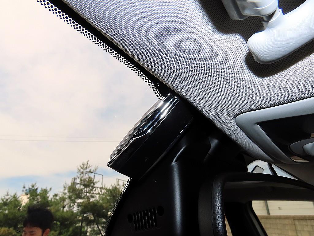 Jeep Renegade — photo 16