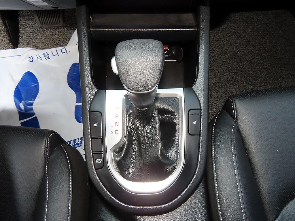 Kia K3 — photo 10