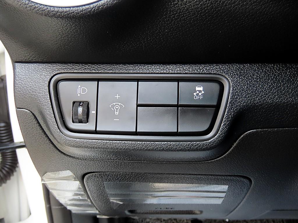Kia K3 — photo 12