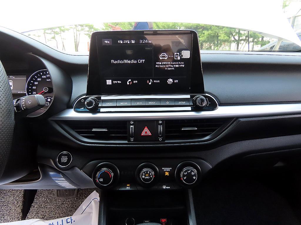 Kia K3 — photo 13