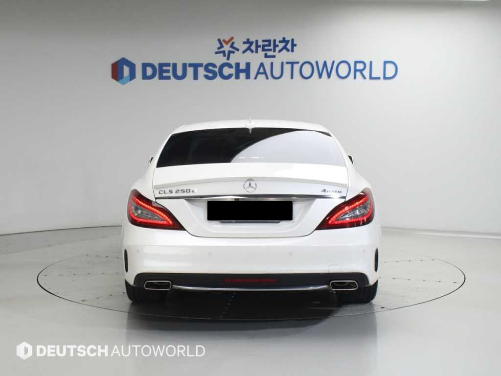 Mercedes-Benz CLS-Class — photo 04