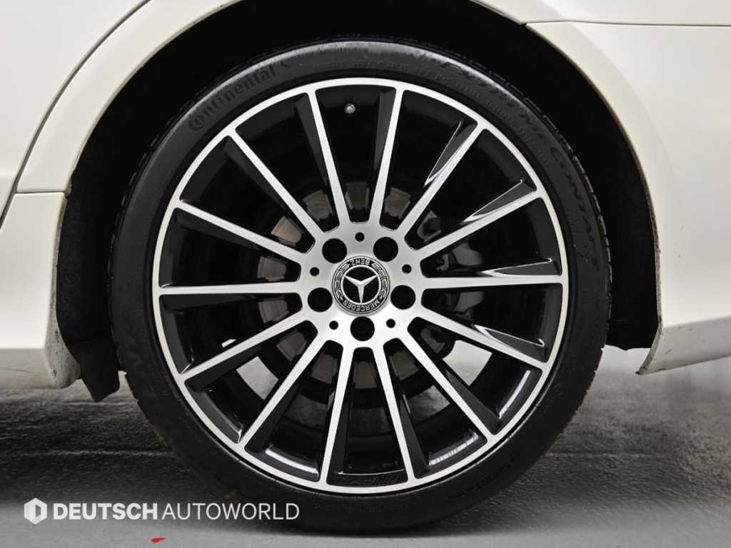 Mercedes-Benz CLS-Class — photo 05
