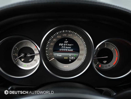 Mercedes-Benz CLS-Class — photo 17