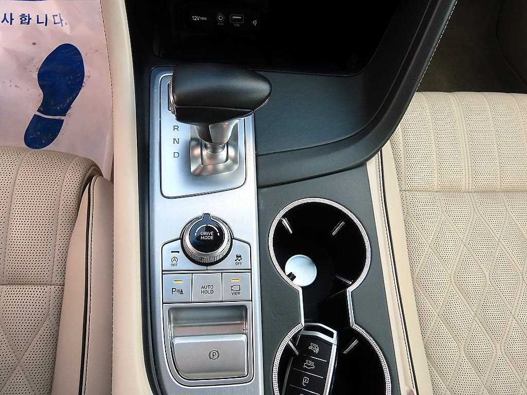 Genesis G70 — photo 11