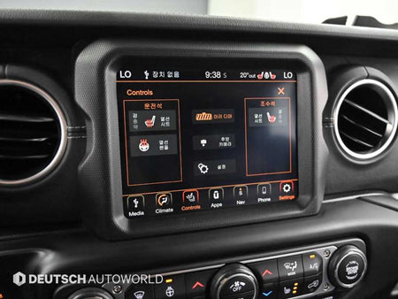 Jeep Wrangler — photo 17