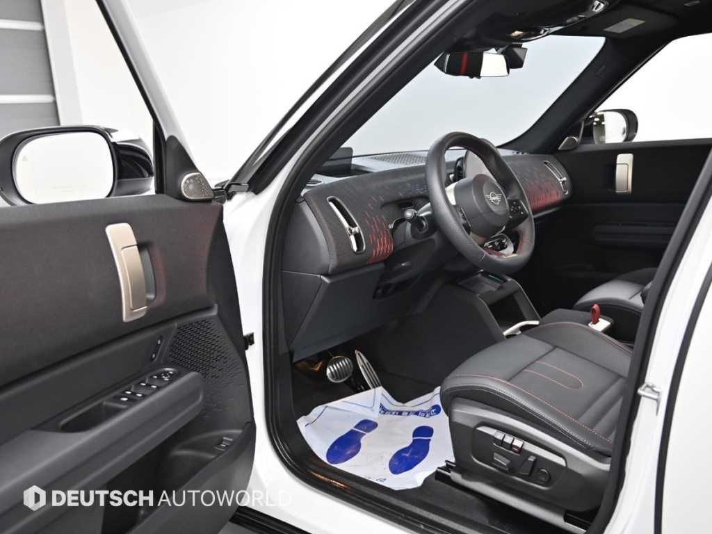 Mini Countryman — photo 11