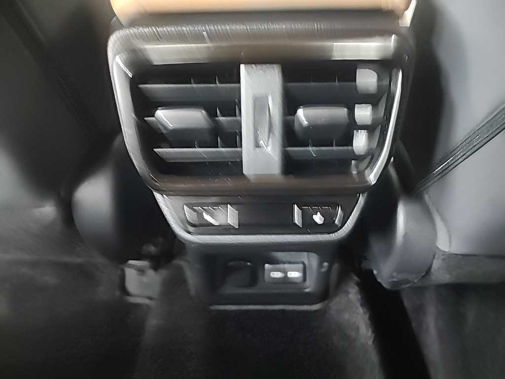 Lexus NX — photo 13