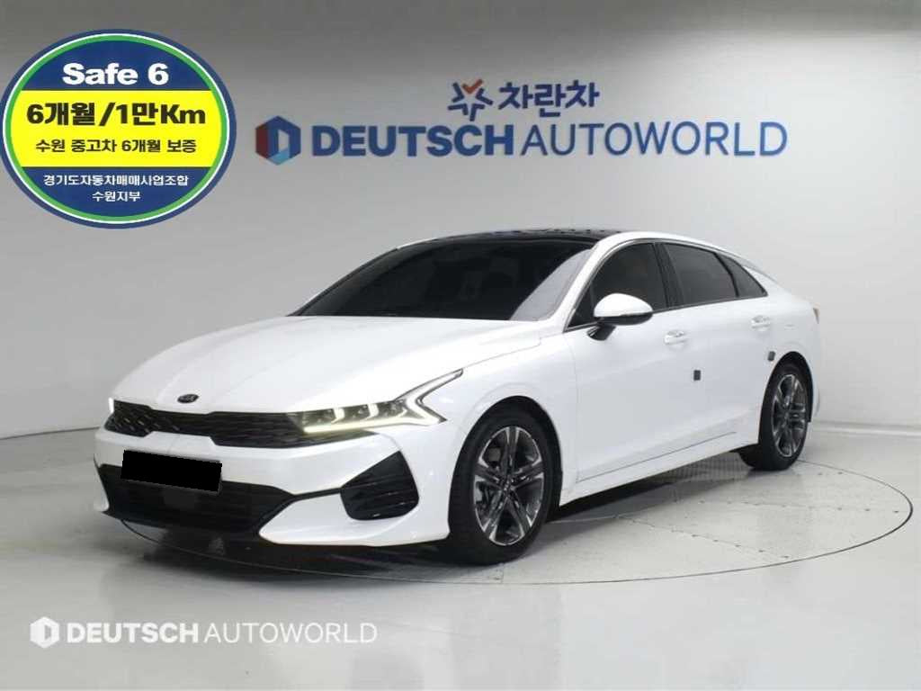 Kia K5 — photo 01