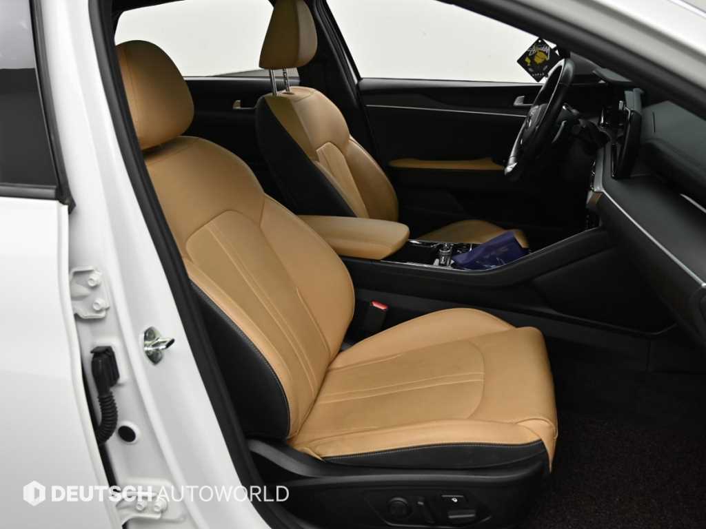 Kia K5 — photo 10
