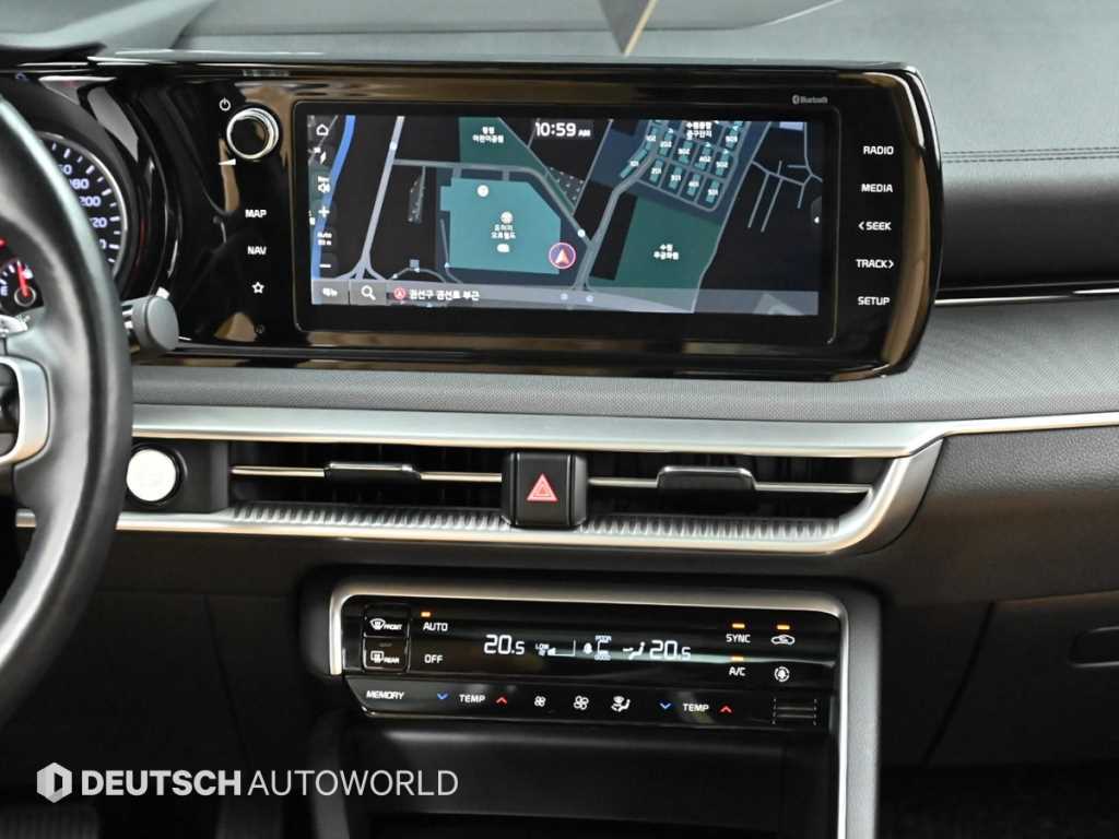 Kia K5 — photo 14