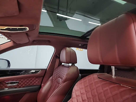 Bentley Bentayga — photo 15