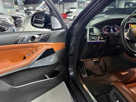 BMW X7 — photo 11