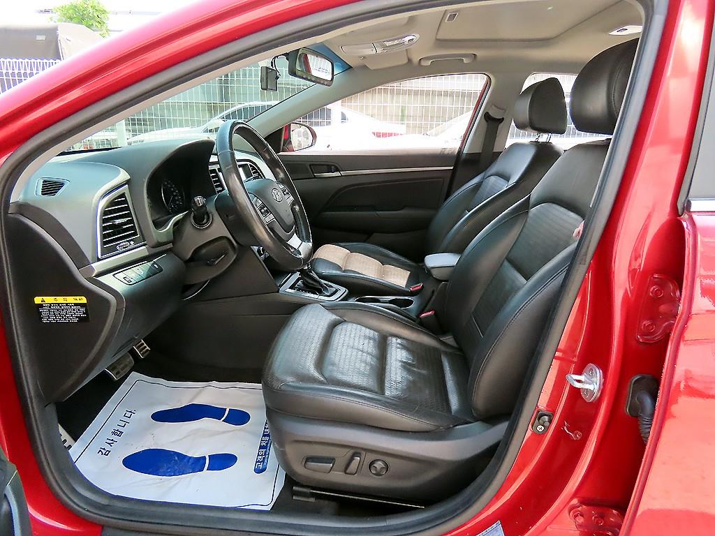 Hyundai Avante — photo 05