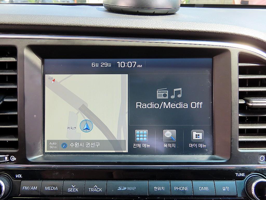 Hyundai Avante — photo 13