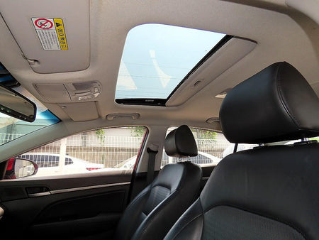 Hyundai Avante — photo 18