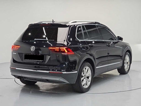 Volkswagen Tiguan — photo 04